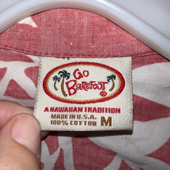 Vintage go barefoot men’s size medium coconut shell buttons Hawaiian shirt - Picture 2 of 7